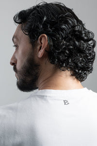 Baluchie Milano t-shirt, man facing the back. Small B under the neckline.