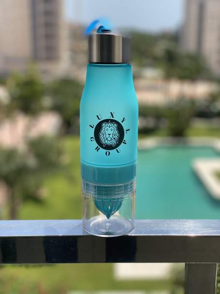 FRUIT & MORE INFUSER WATER BOTTLE FROM LUXYLGROUP, INC. - Baluchie® MilanowaterbottleBlue