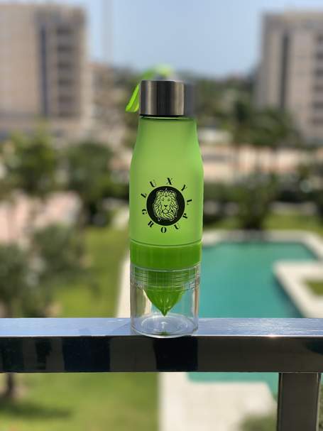 FRUIT & MORE INFUSER WATER BOTTLE FROM LUXYLGROUP, INC. - Baluchie® MilanowaterbottleGreen